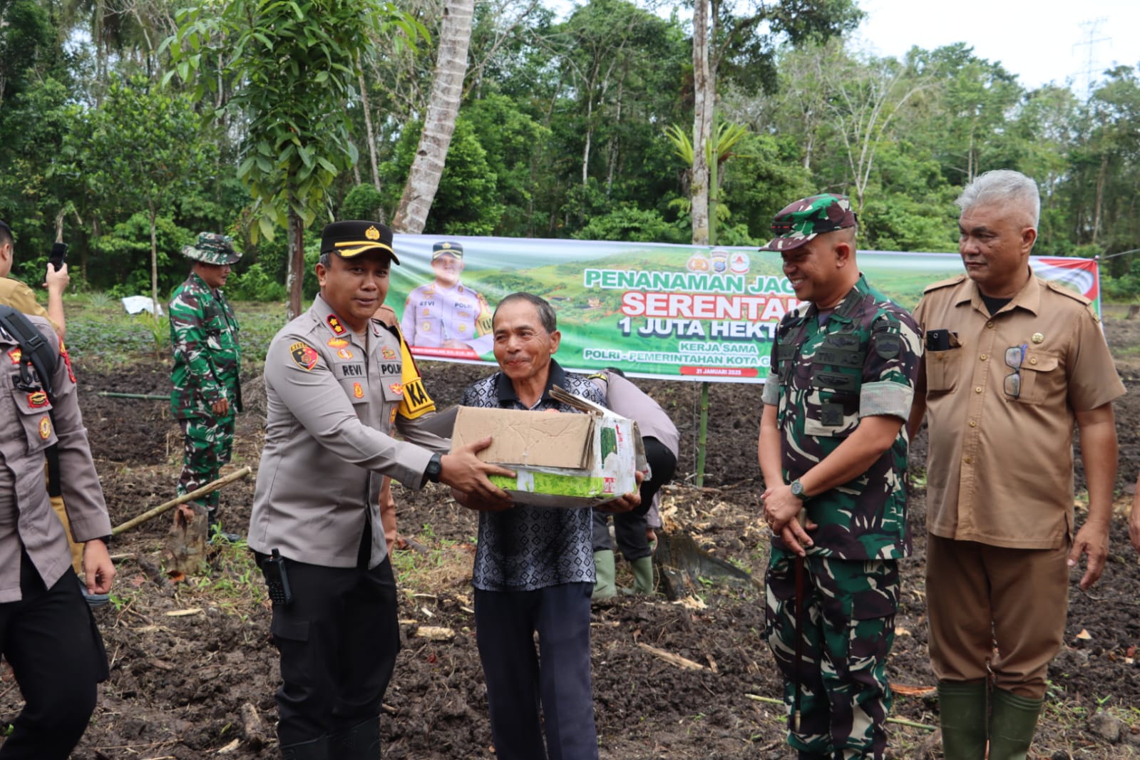 Penanaman Jagung Serentak 1 Juta Hektar Wujud Nyata Polri Dalam Program Ketahanan Pangan