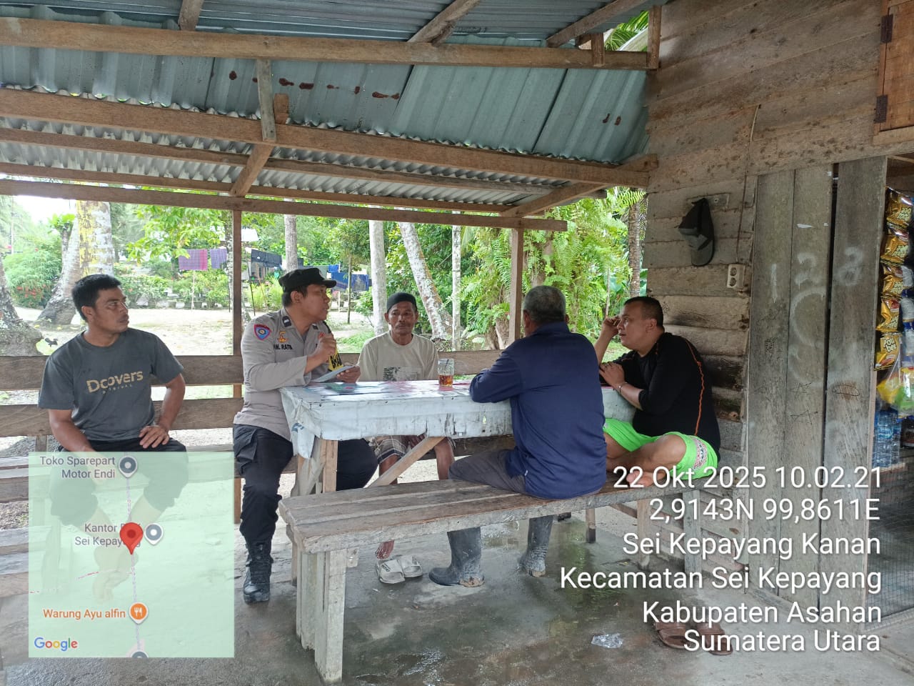 BHABINKAMTIBMAS POLSEK SEI KEPAYANG SOSIALISASIKAN LAYANAN CALL CENTER 110 KEPADA MASYARAKAT